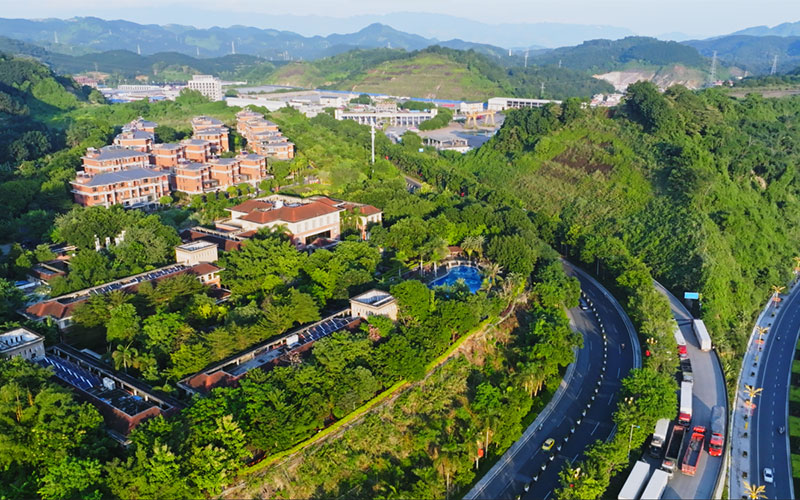 河口邊境經(jīng)濟合作區綠美園區建設實(shí)景圖。云南省工業(yè)和信息化廳供圖